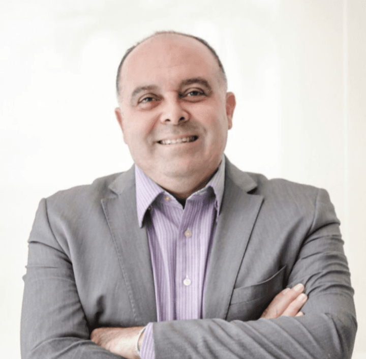 Frederico R. Teixeira